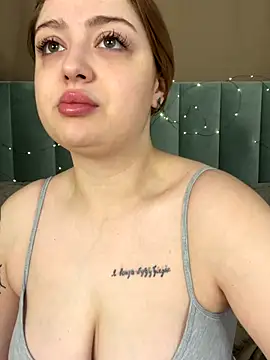 KellyMoors online show from 19, 10, 2025