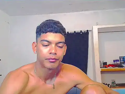 Snapshot of theMyke101 chatting on 3, 6, 2026 theMyke101 online show from 3, 6, 2026