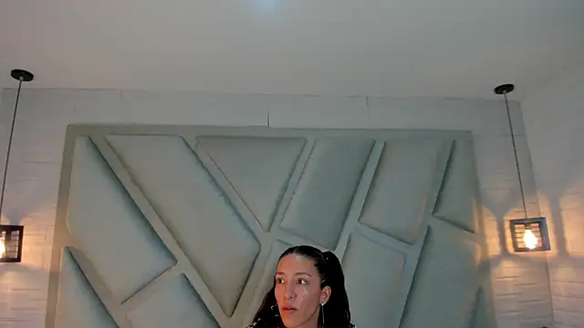 Julieta Slav3 online show from 4, 3, 2026