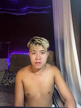 Snapshot of ur_fucking_rolly chatting on 27, 3, 2026 ur fucking rolly online show from 27, 3, 2026