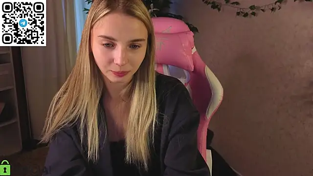 L1na Reeds online show from 8, 4, 2026