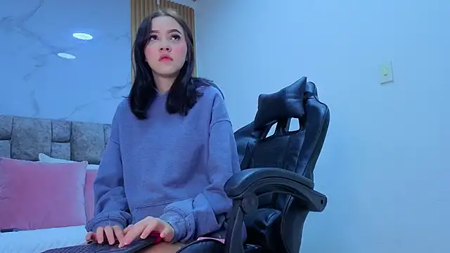 angel  kiss online show from 13, 11, 2025