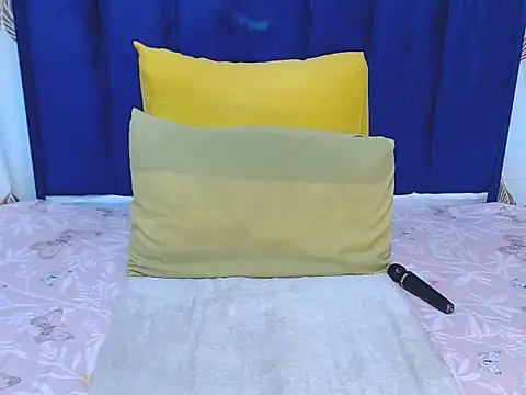 SweetJuicyPussy97 online show from 5, 4, 2026