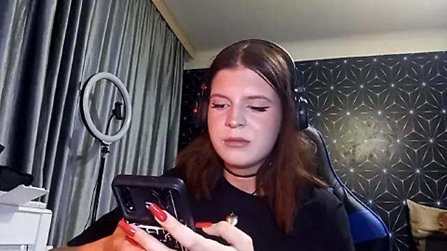 LissaKradfer online show from 3, 10, 2025