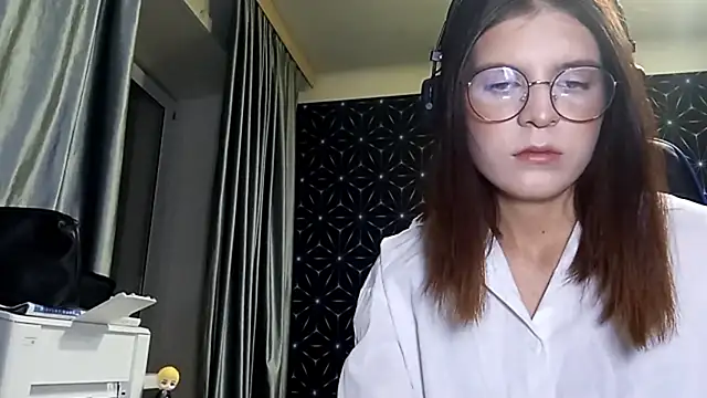 LissaKradfer online show from 11, 10, 2025