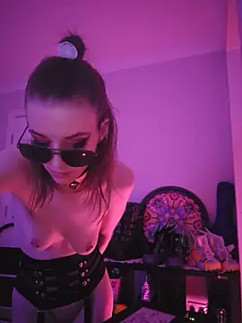 Snapshot of lonely_Cosplay_chick chatting on 16, 11, 2025 lonely Cosplay chick online show from 16, 11, 2025