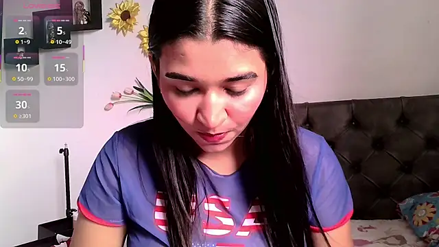Snapshot of MelodySwetie__ chatting on 22, 10, 2025 MelodySwetie online show from 22, 10, 2025