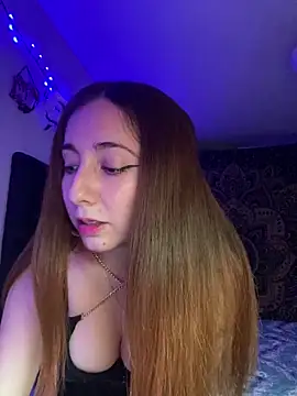Snapshot of onlymoney18k chatting on 10, 10, 2025 onlymoney18k online show from 10, 10, 2025