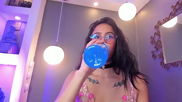 Alana Martinez  online show from 20, 3, 2026