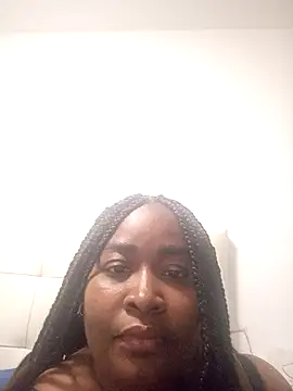 Snapshot of Gianttits1 chatting on 7, 10, 2025 Gianttits1 online show from 7, 10, 2025