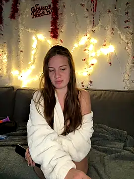 Snapshot of bebecita_x chatting on 15, 12, 2025 bebecita x online show from 15, 12, 2025