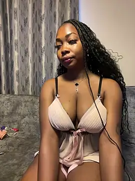 Snapshot of cocoluvx chatting on 1, 3, 2026 cocoluvx online show from 1, 3, 2026