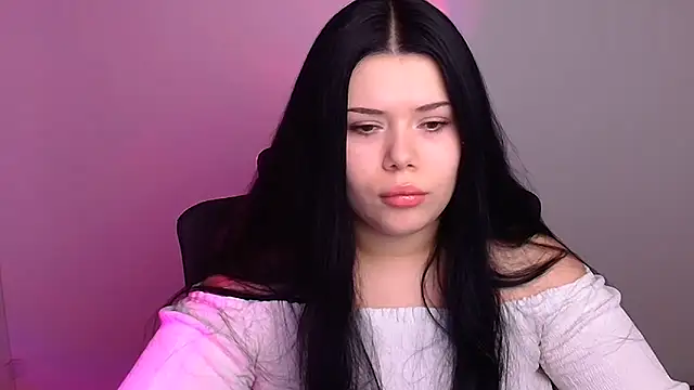 Mona Esty online show from 10, 11, 2025