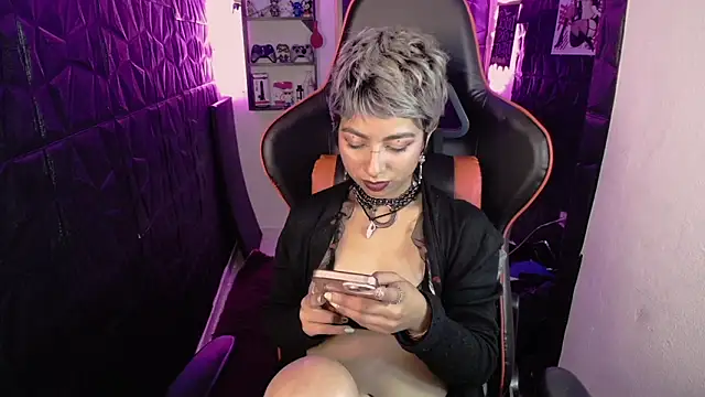 Snapshot of lunarichy22 chatting on 18, 2, 2026 lunarichy22 online show from 18, 2, 2026