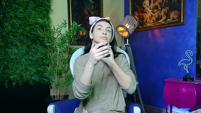 nicolepalmer online show from 22, 11, 2025