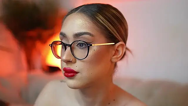 AileenKiss online show from 15, 4, 2026