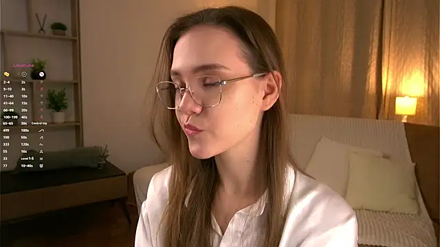 SweetSaraPie online show from 23, 3, 2026