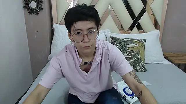 Snapshot of Teddy_Jacobs chatting on 7, 10, 2025 Teddy Jacobs online show from 7, 10, 2025