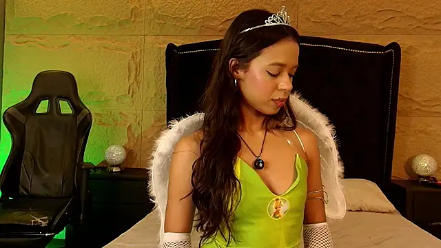 naomi hill1 online show from 31, 10, 2025