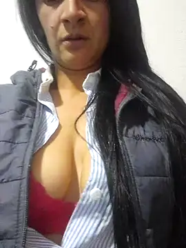 Lesli 14 online show from 19, 11, 2025