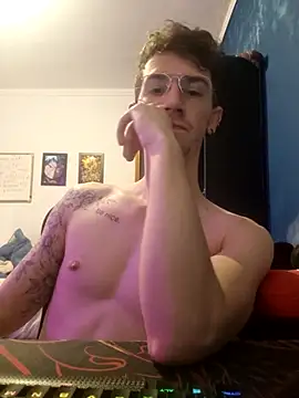 Snapshot of SweetGoodBoy22 chatting on 4, 10, 2025 SweetGoodBoy22 online show from 4, 10, 2025