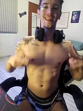 Snapshot of SweetGoodBoy22 chatting on 12, 10, 2025 SweetGoodBoy22 online show from 12, 10, 2025