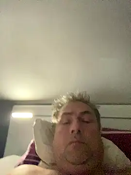 Sklavekay online show from 9, 11, 2025