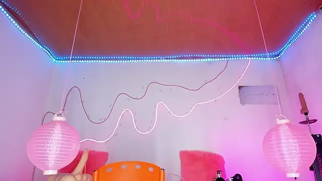 Snapshot of shannon_kinne_ chatting on 8, 1, 2026 shannon kinne online show from 8, 1, 2026