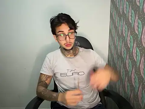 RealGdiass online show from 28, 4, 2026