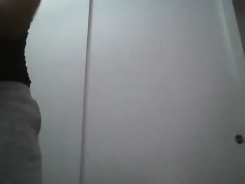 Sunny Pebble online show from 8, 11, 2025