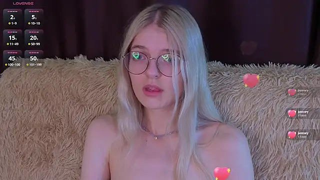 MonicaShiny online show from 12, 11, 2025