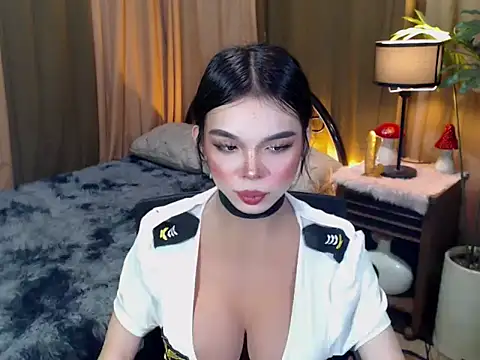 TWINKTRANSSHANEL online show from 29, 10, 2025