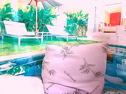 Snapshot of EbonyTiger69 chatting on 4, 11, 2025 EbonyTiger69 online show from 4, 11, 2025