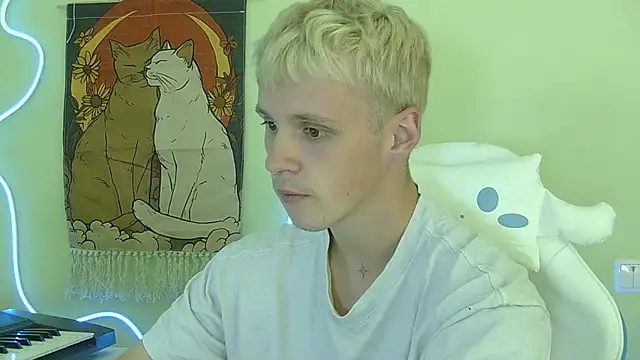 Snapshot of _Timmy_Boy_ chatting on 3, 10, 2025 Timmy Boy online show from 3, 10, 2025