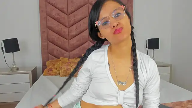 Alanha   online show from 16, 10, 2025