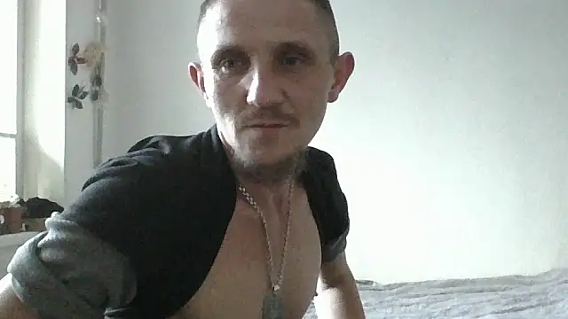 Twolatte1520 online show from 15, 3, 2026