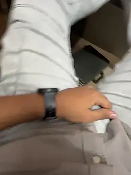 kartik 12098 online show from 6, 10, 2025