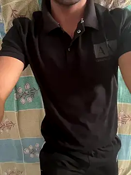 Snapshot of OooYessboyy chatting on 5, 10, 2025 OooYessboyy online show from 5, 10, 2025