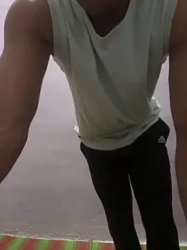 Snapshot of OooYessboyy chatting on 13, 11, 2025 OooYessboyy online show from 13, 11, 2025