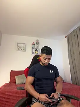 Ezzio Scolaro online show from 2, 4, 2026