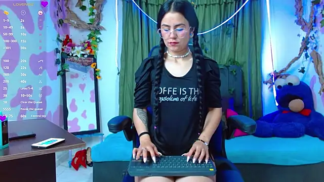 lucessita online show from 10, 10, 2025