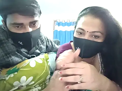 Snapshot of horny_milf_couple chatting on 19, 10, 2025 horny milf couple online show from 19, 10, 2025