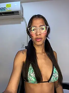 ScarletEvanss  online show from 22, 6, 2026
