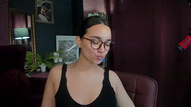 Snapshot of ShadowLotus_ chatting on 13, 10, 2025 ShadowLotus online show from 13, 10, 2025