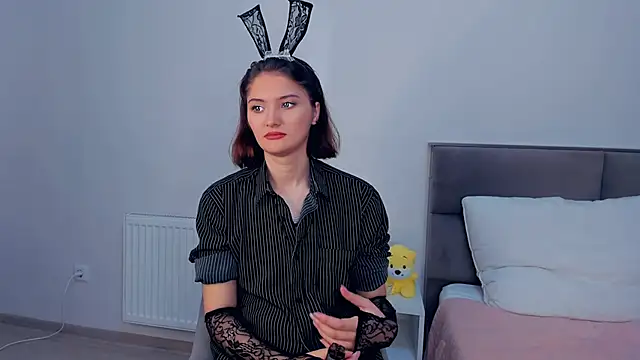 LorrieDegonia online show from 7, 10, 2025