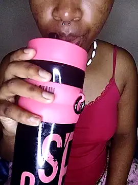 FreakieKay online show from 9, 11, 2025