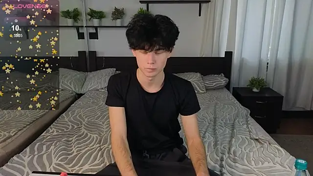 Cute Mike online show from 20, 10, 2025