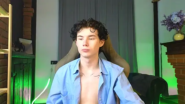 Cute Mike online show from 15, 2, 2026