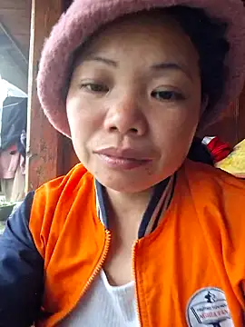 miomio-12 online show from 25, 2, 2026