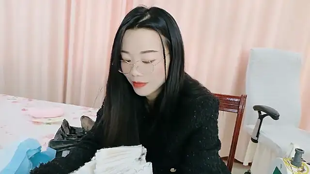 Snapshot of CCOO520 chatting on 5, 11, 2025 CCOO520 online show from 5, 11, 2025